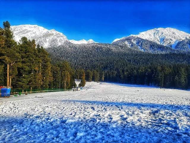 trek to baisaran valley